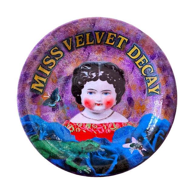 "Miss Velvet Decay" Lilac Upcycled Trinket Dish - House of Frisson