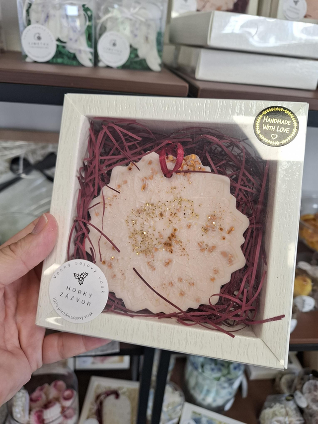 Horký zázvor Mandala C - vonný sójový vosk závěsný