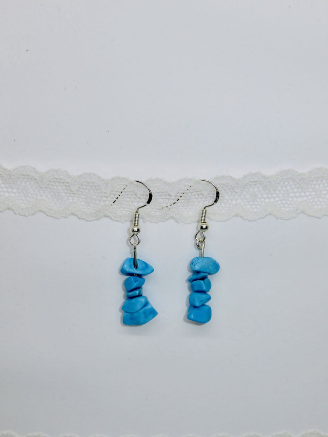 Boucle d'oreille pendante en Howlite turquoise