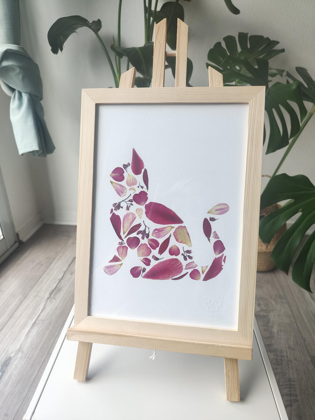 Herbier de fleurs pressées chat