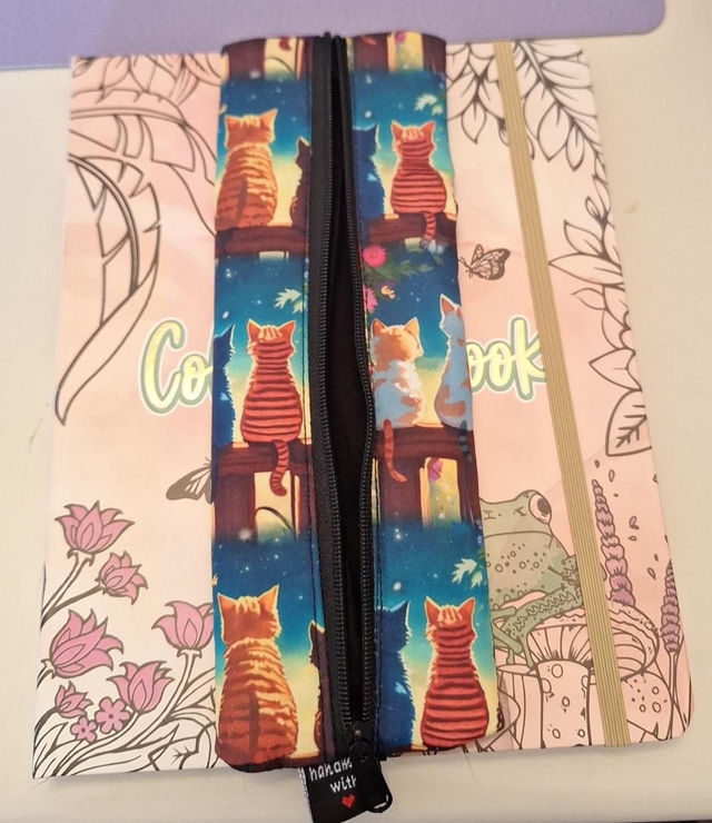 Trousse à cahier A5 zippée 010