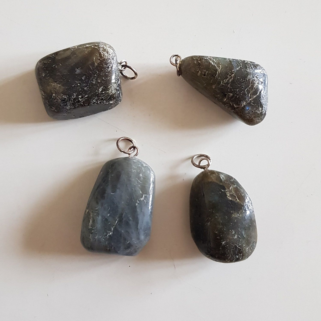 Labradorite / pierre semi-précieuse