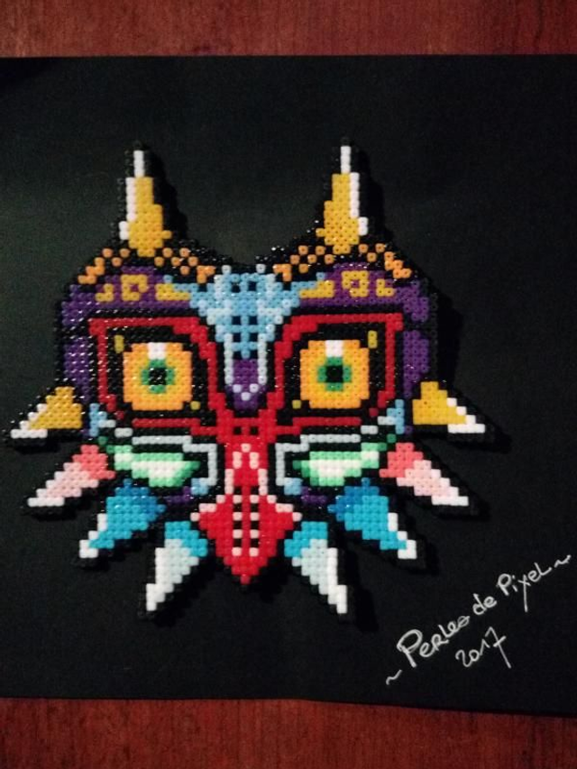 Tableau pixel art Masque Majora