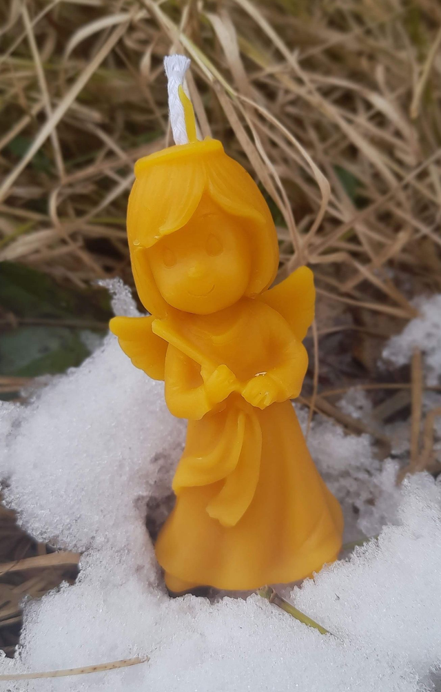 Svíčka ze včelího vosku - anděl