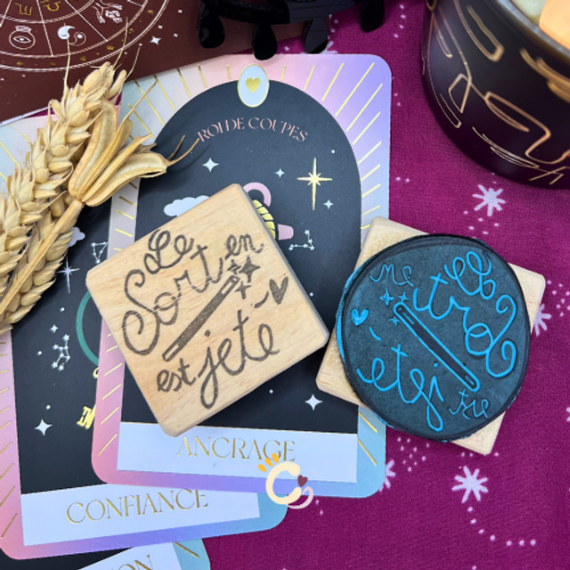 Le sort en est jeté - tampon fait main avec amour