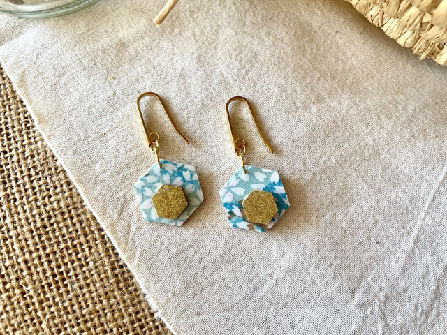 Boucles d’oreilles Hexagones taille M - Couleurs variées (bleu et vert)