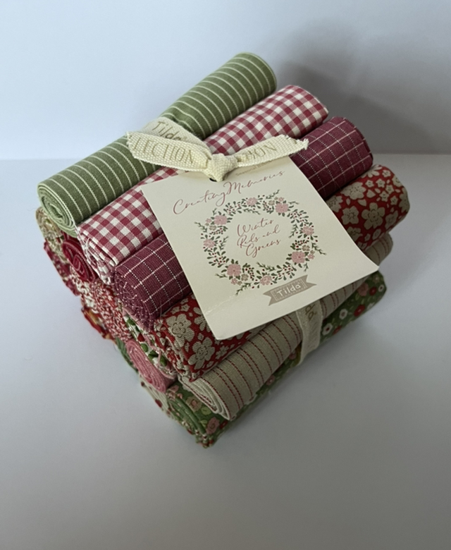 Tilda Creating Memories Fabric | Fat EIGHTHS Pack | Winter (16)