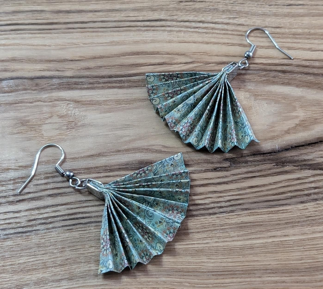 Boucles d'oreilles origami 1
