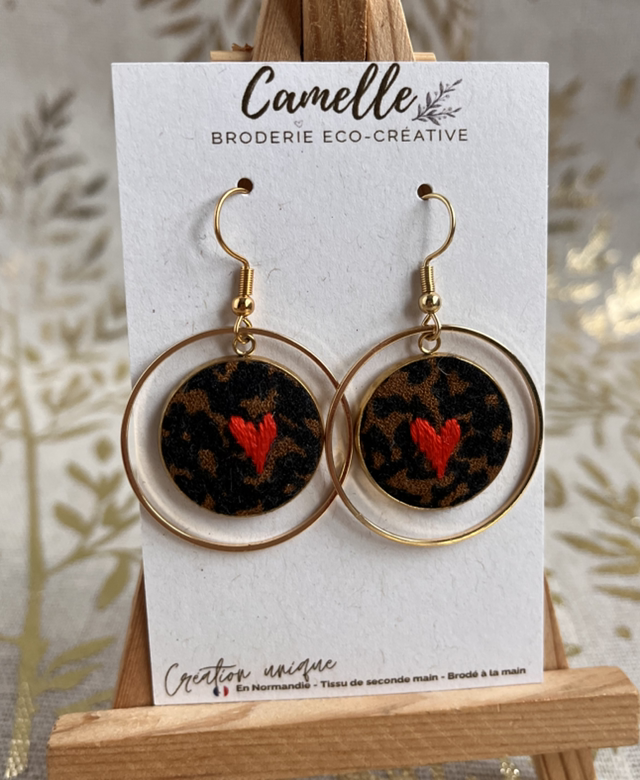 Boucles d’oreilles garou/rouge