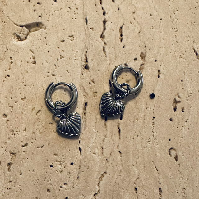 Oorbellen hartje zilver 