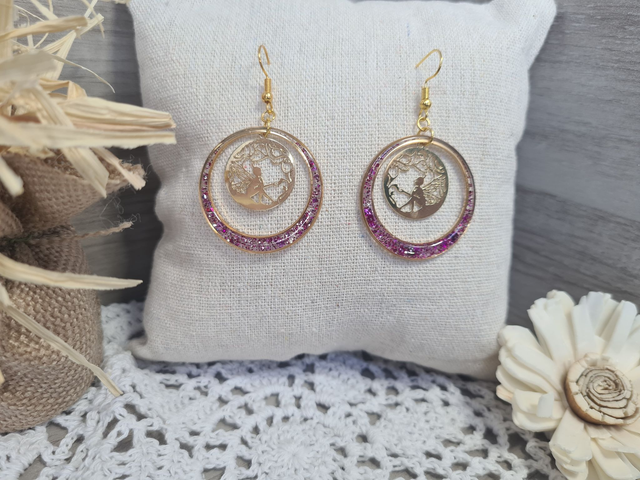 Boucles d&#039;oreilles Dorées attrape rêve avec fée. Légères Et Hypoallergénique