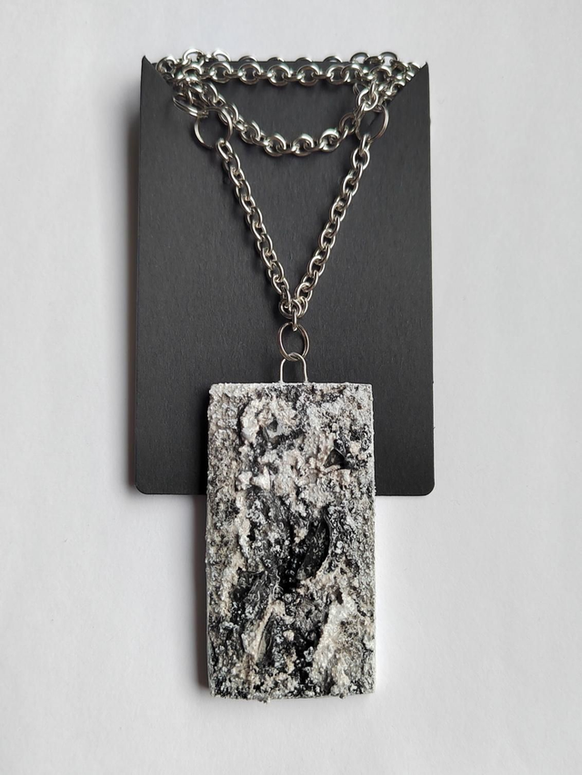 Freedom call 1 - Black and white textured pendant with chain