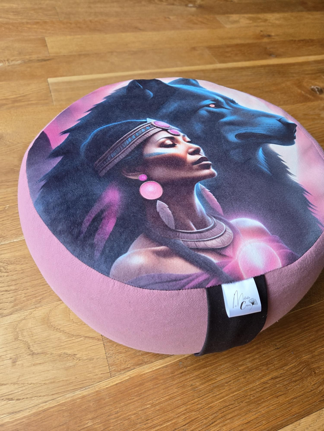 Zafu sacré, coussin de méditation Champagne et loup