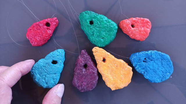 MOBILE NUAGE AVEC GOUTTES D'EAU , en papier mâché, fait main, décoration ou cadeau unique, 60 cm de hauteur total