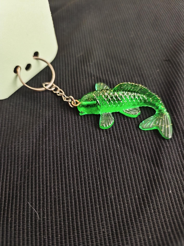 Porte-clé carpe verte