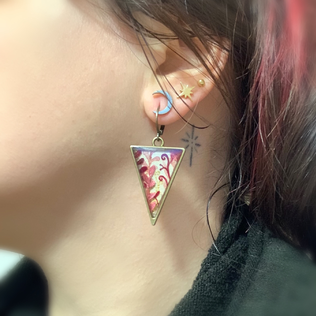 Boucles d'Oreilles Triangle - Capsule de Janvier 2025
