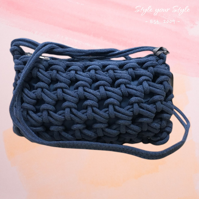 The Moshi Umhängetasche 