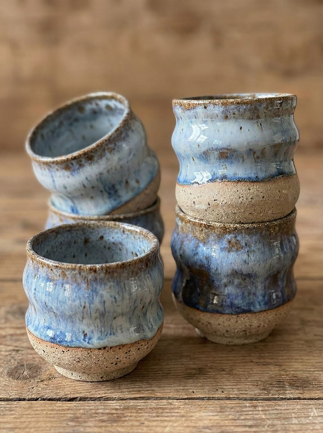 Curvy tumbler - Speckled baby blue