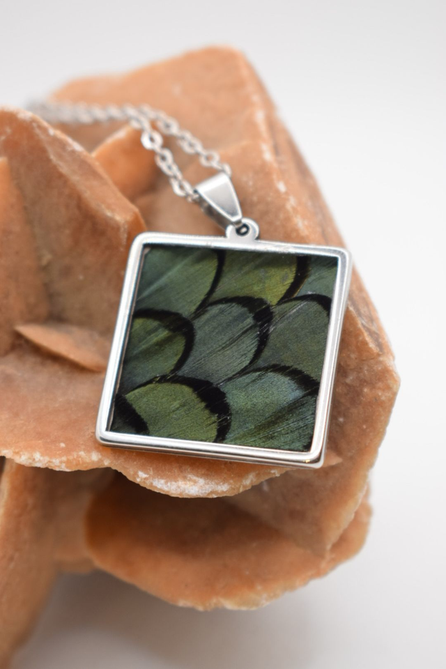 Collier lady amherst