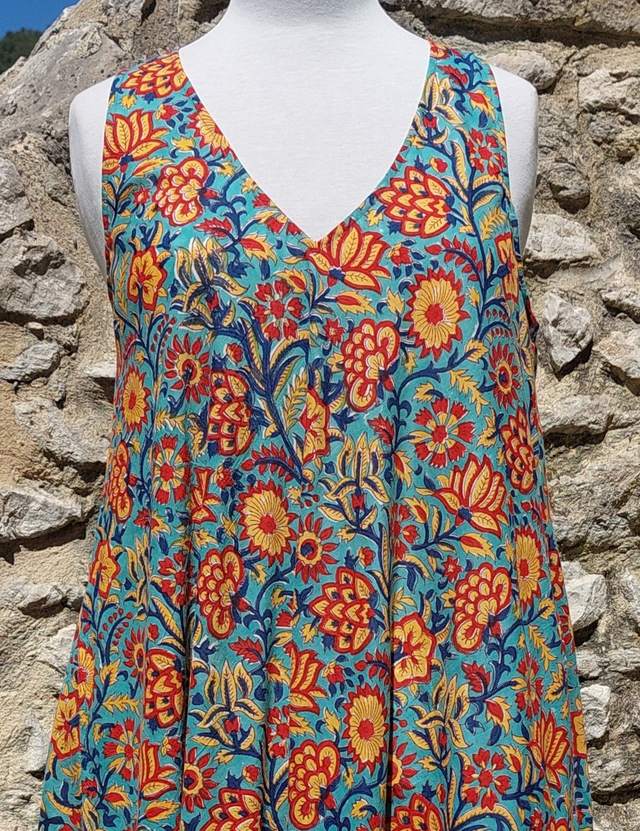 Robe d'été flottante en coton léger imprimé à la main, motif floral rouge, jaune, bleu et turquoise 