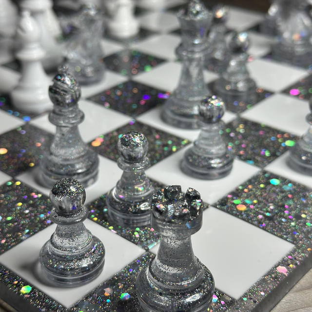 Échiquier Blanc & Paillettes holographiques