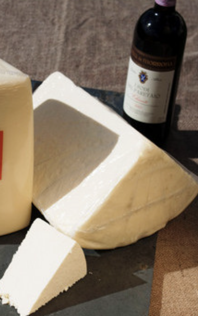 Lancashire Cheese Farmhouse ( Crumbly old school) kg