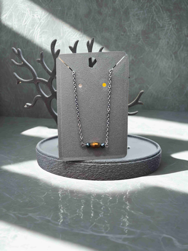 Jantarový šepot lesa