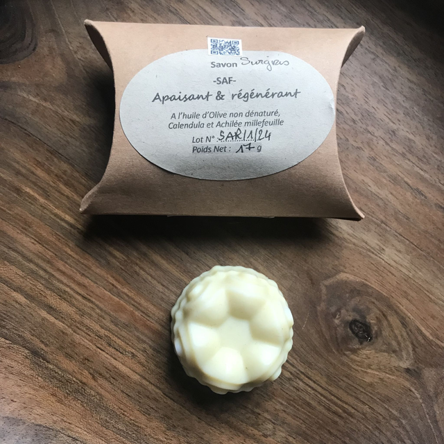 SAVON SURGRAS APAISANT & REGENERANT-Huile d'Olive BIO-Calendula &Achillée millefeuille