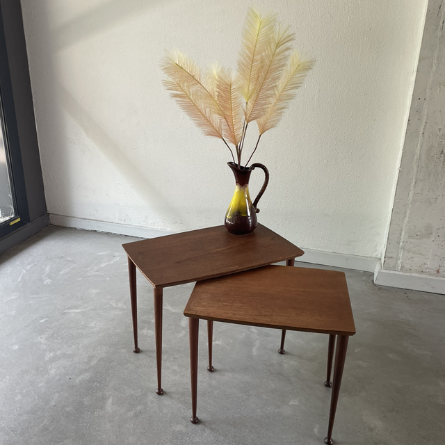 2 nesting tables 