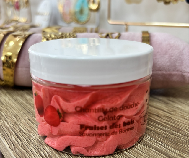 Chantilly de douche fraise des bois 