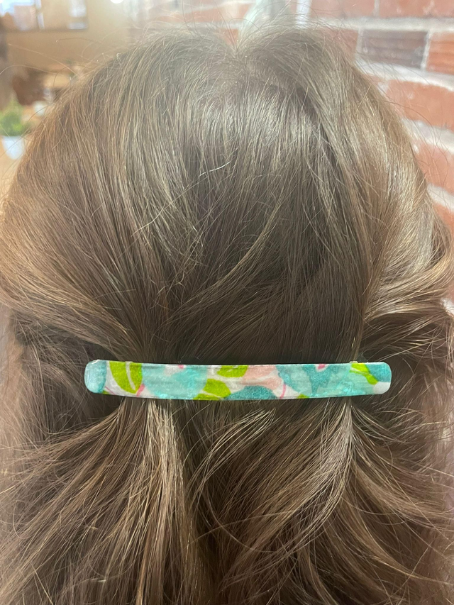 Barrette en Papier Japonais – Élégance et Lumière