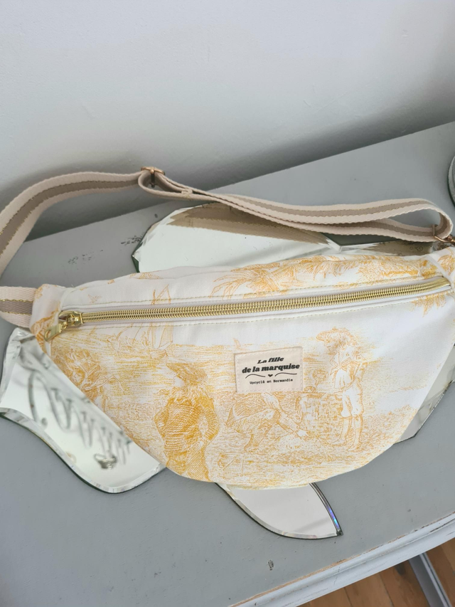 Banane en tissus upcyclés toile de Jouy