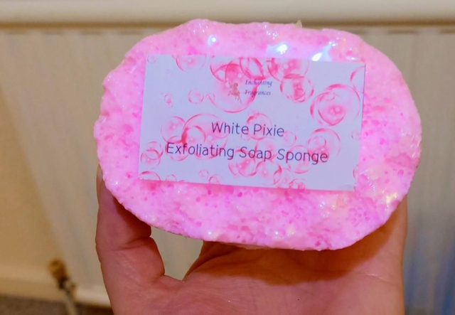 Exfoliating - White Pixie 