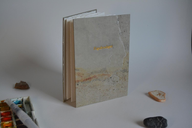 Carnet leporello pierre