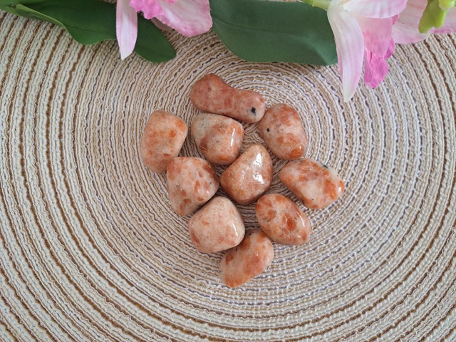 Pierre roulée pierre de soleil