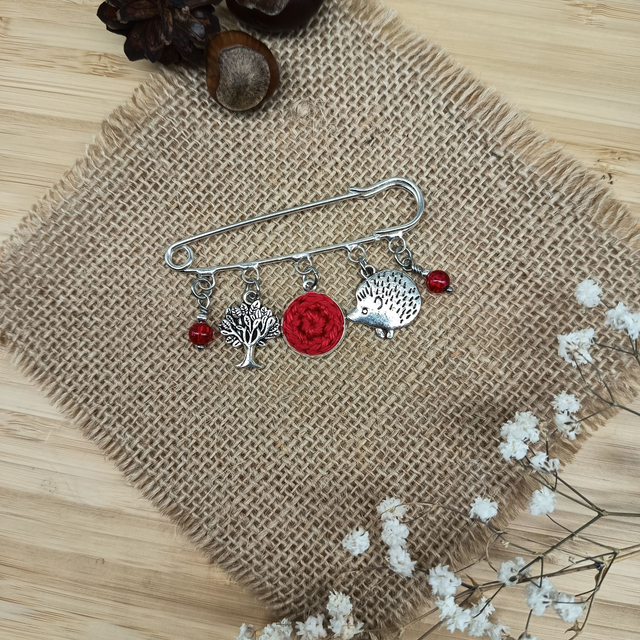 Broche rouge et argentée - Broche d'automne