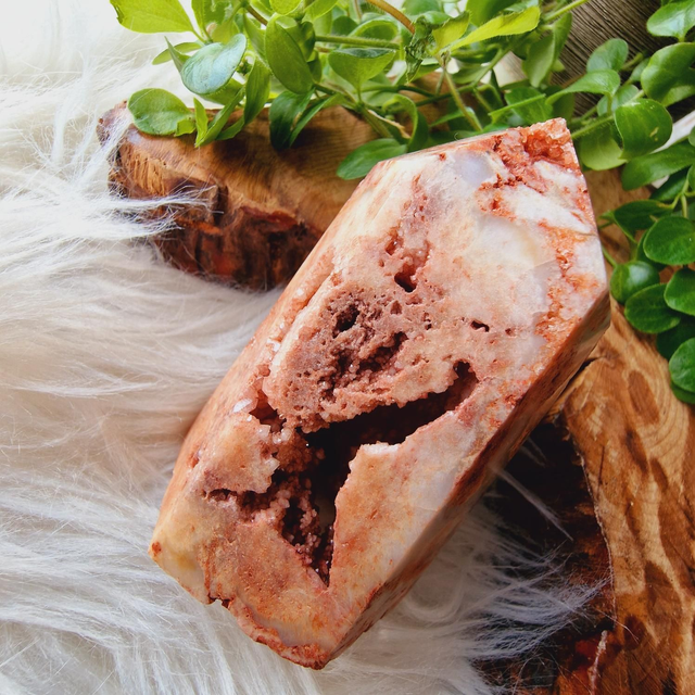 Pink Amethyst Point 238g