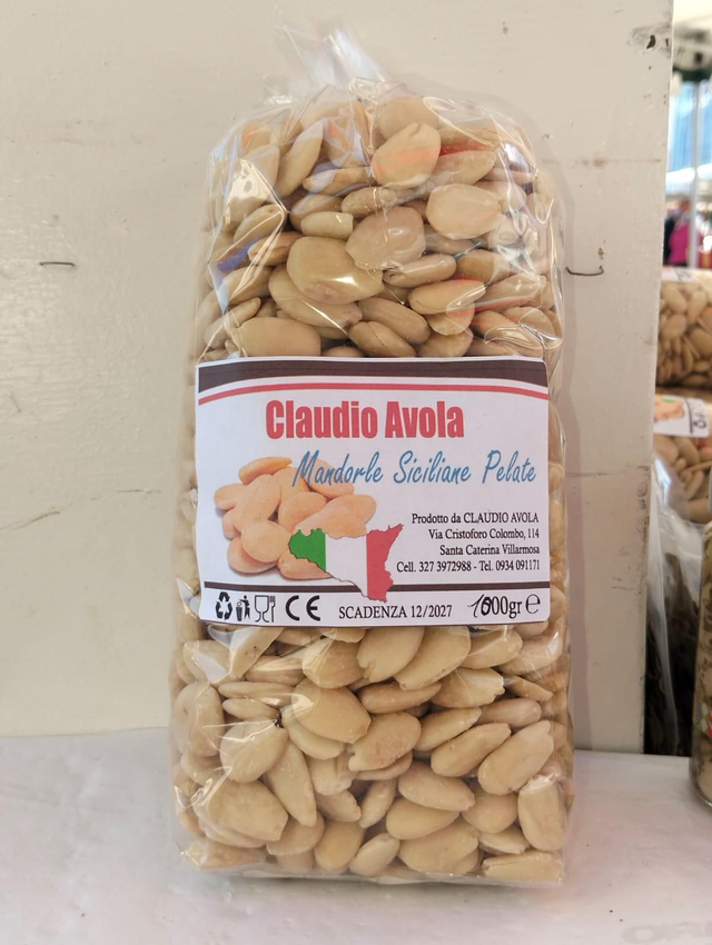 Mandorle sgusciate siciliane