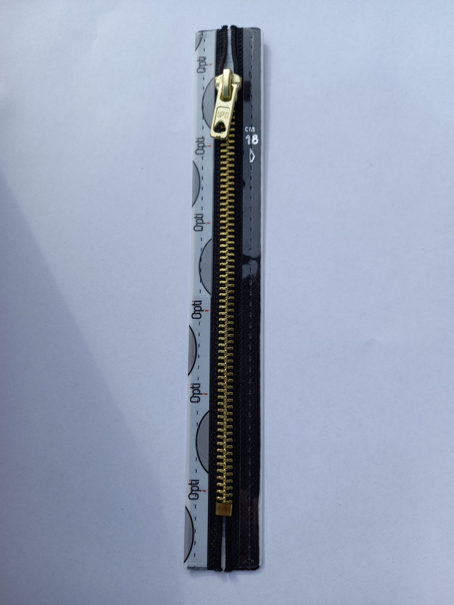 M60 / kleur 0 Opti rits metaal (goudkleurig) zwart