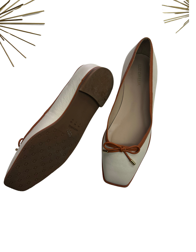 Luz Da Lua Shoes in Cream