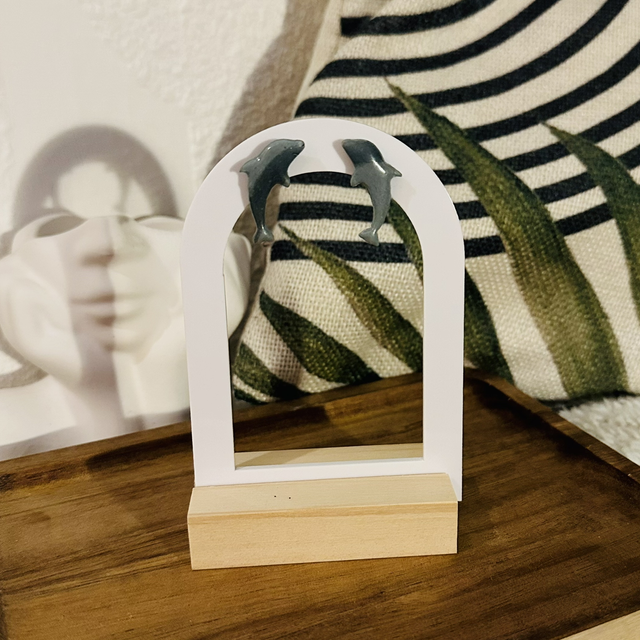 Puce d’oreilles dauphin gris