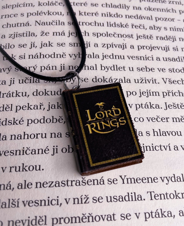Náhrdelník mini knížka Pán prstenů