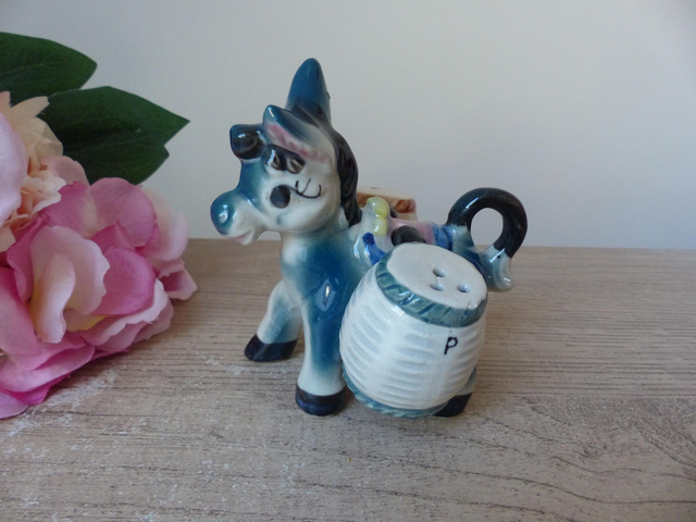 Salière et Poivrière vintage japonaises en forme d'âne, Shakers âne porteur de sel et poivre en céramique Japon, déco campagne ferme ranch