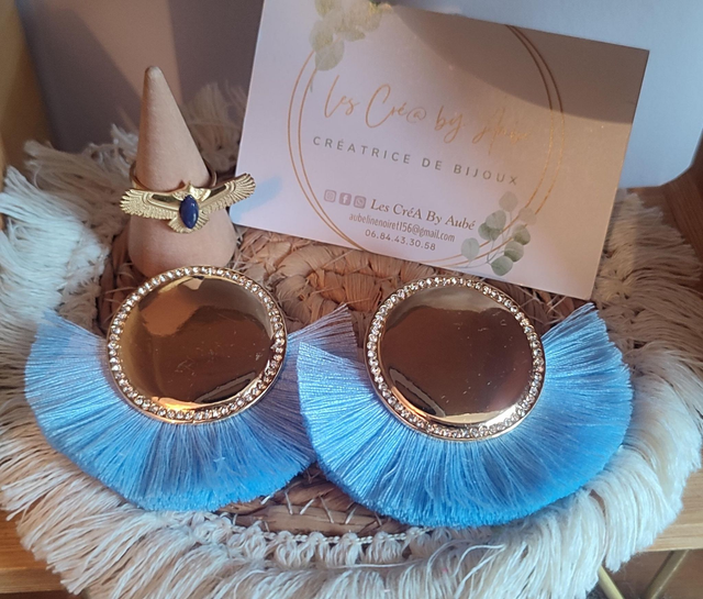 BO BOHEME GOLD/ STRASS/ POMPONS BLEU CIEL 0000248