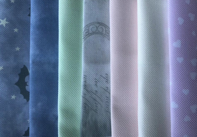 7-Piece Bundle of 16ct Aida Fabric (25cm x 45cm) - Assorted Colors