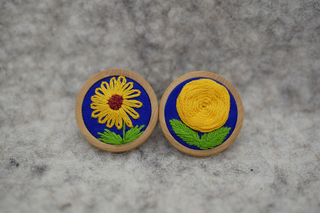 Boucles d'oreille Fleurs Asymétriques