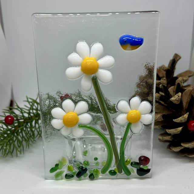 Daisy &amp; Bluebird Fused Glass Tealight