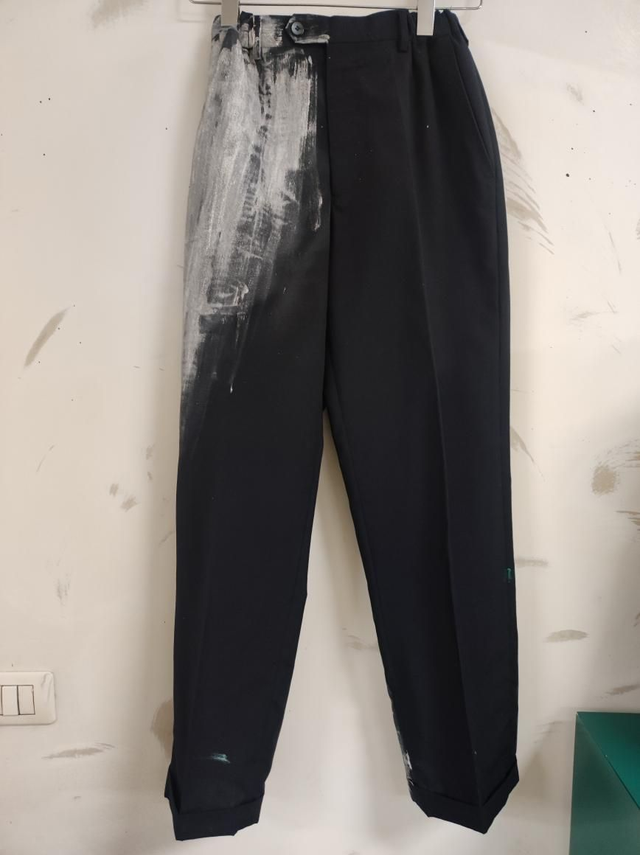 Reworked elegant pants with print 