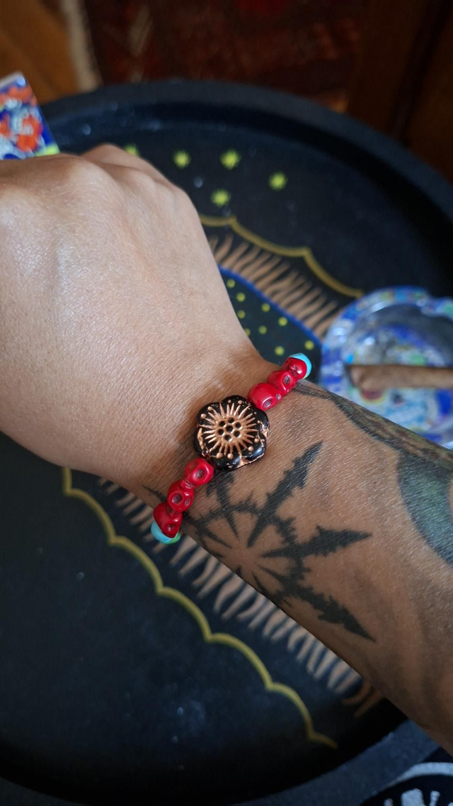 Bracelet Santa Muerte multicolore fleur noire