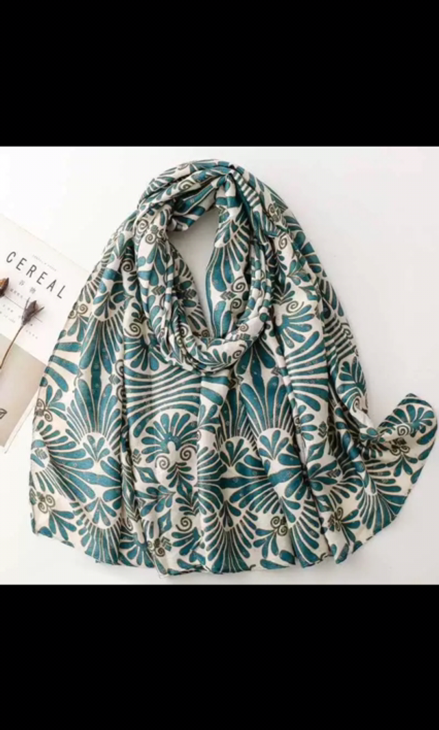 Foulard imprimé avec dorure 